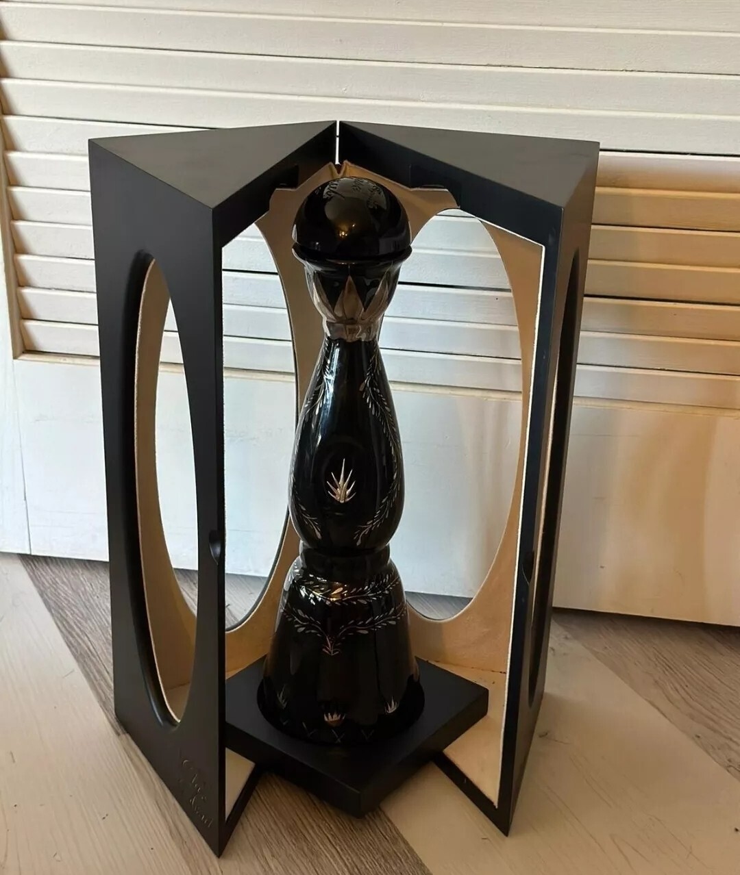 Empty Bottle clase azul Ultra Black Bottle With Box 750 ML 2 Original Box