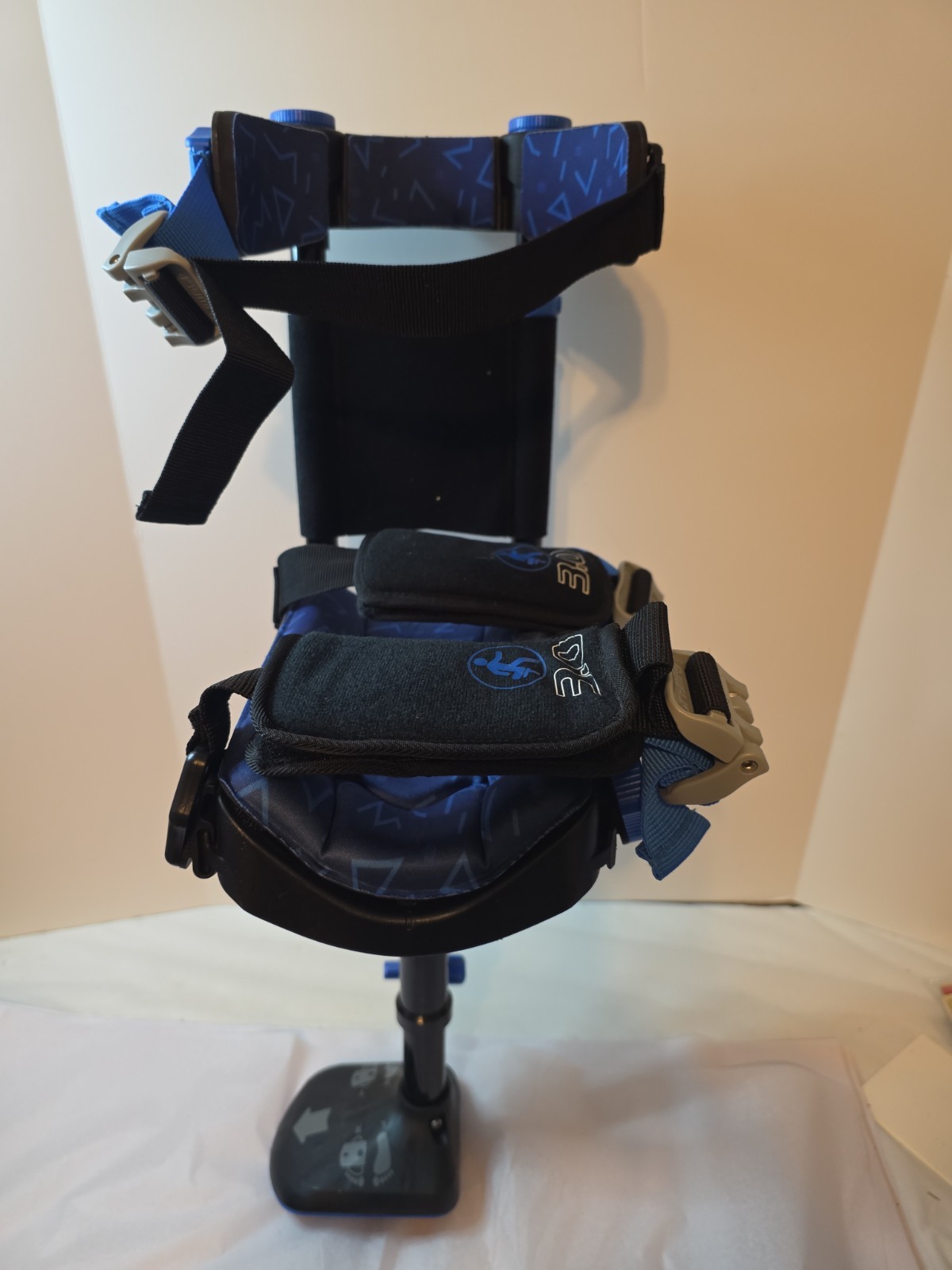 iWALK 3.0 Hands Free Knee Crutch Leg Strap Foot Injury Surgery Accessibility