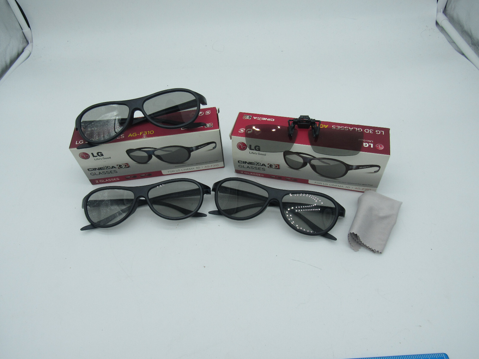 Genuine LG Cinema 3D Family Pack AG-F310 3 3D Glasses, 1 Clip 3D Glasses