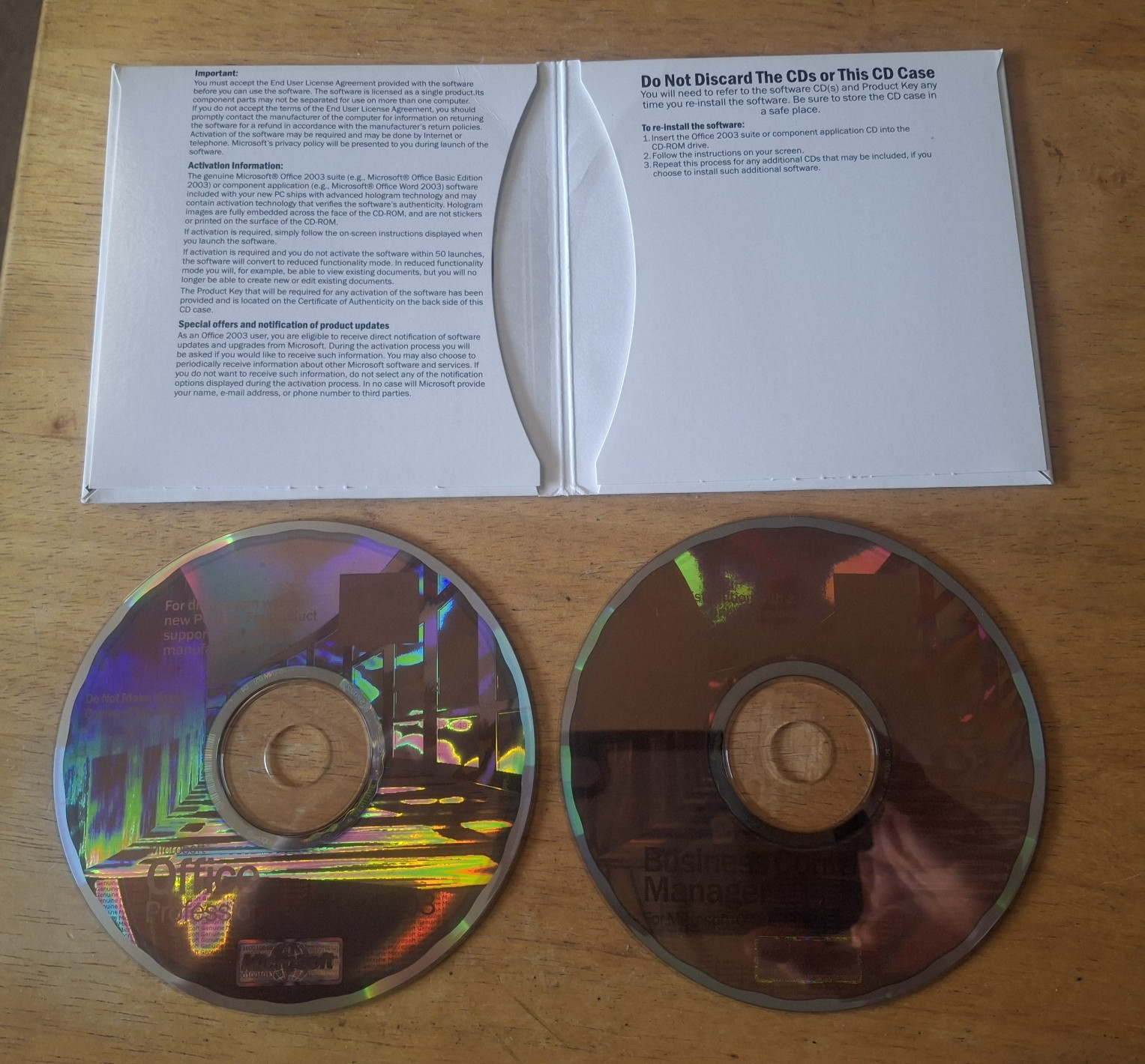 MICROSOFT OFFICE 2003 PROFFESIONAL EDITION + BUSINESS CONTACT MANAGER W/KEY