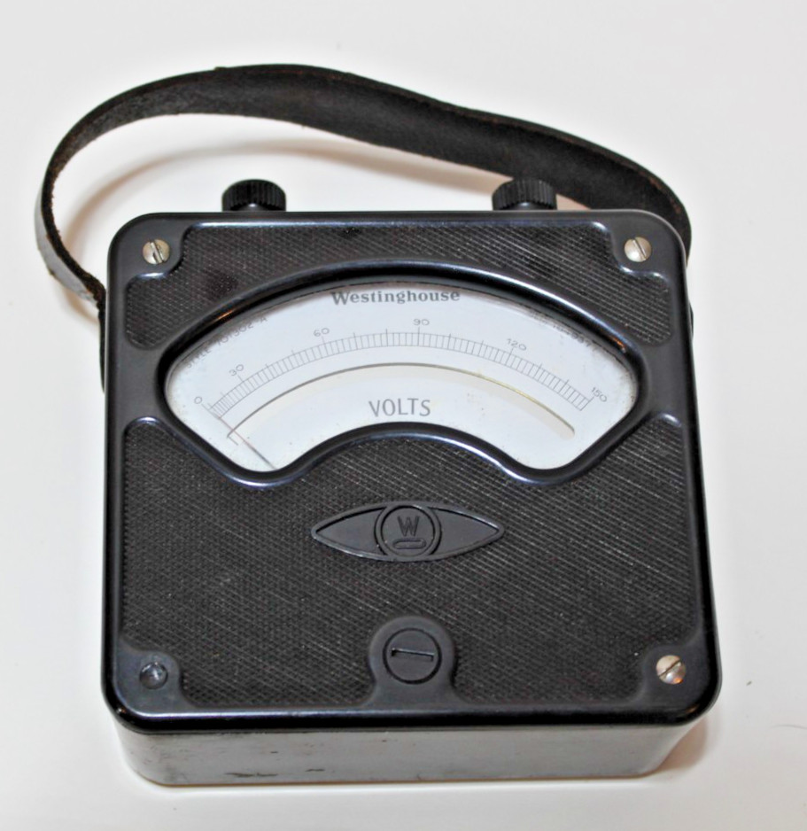 Westinghouse Style 701302-A Vintage AC Volts Meter, Bakelite Case