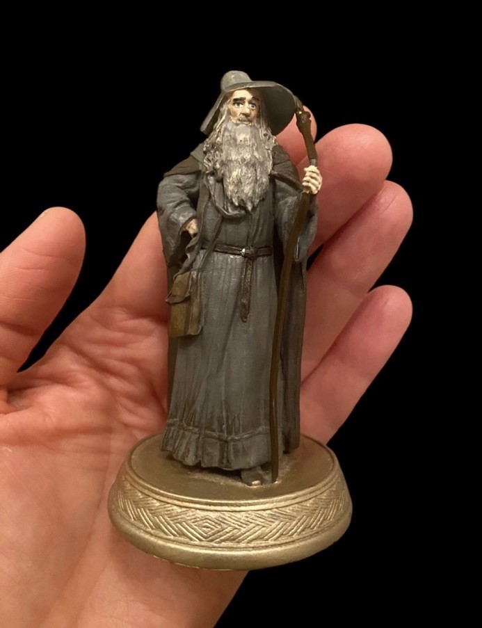 WBEI - Middle-earth Ent The Lord of the Rings Gandalf the Grey Miniature Statue