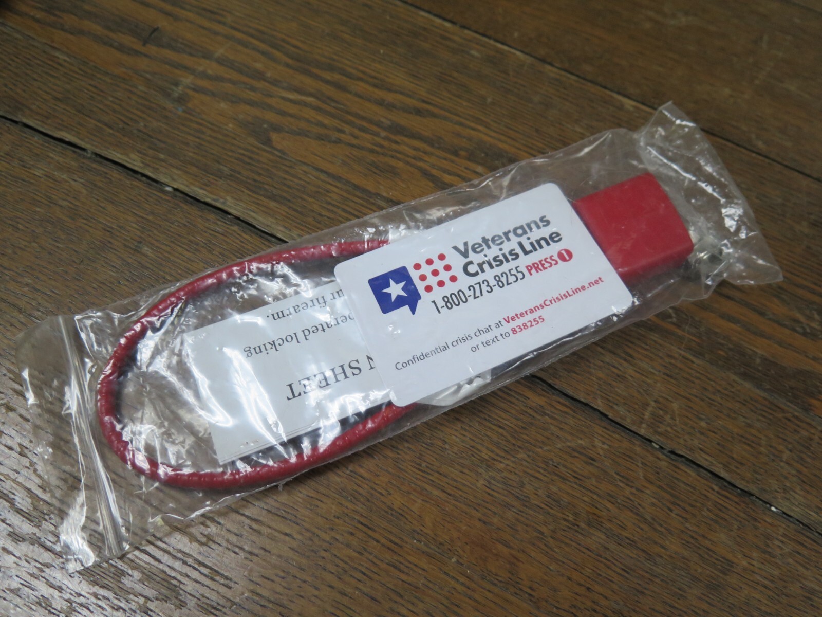 Veterans Crisis Line Gun Lock With 2 Keys " Great Safety Protection Item