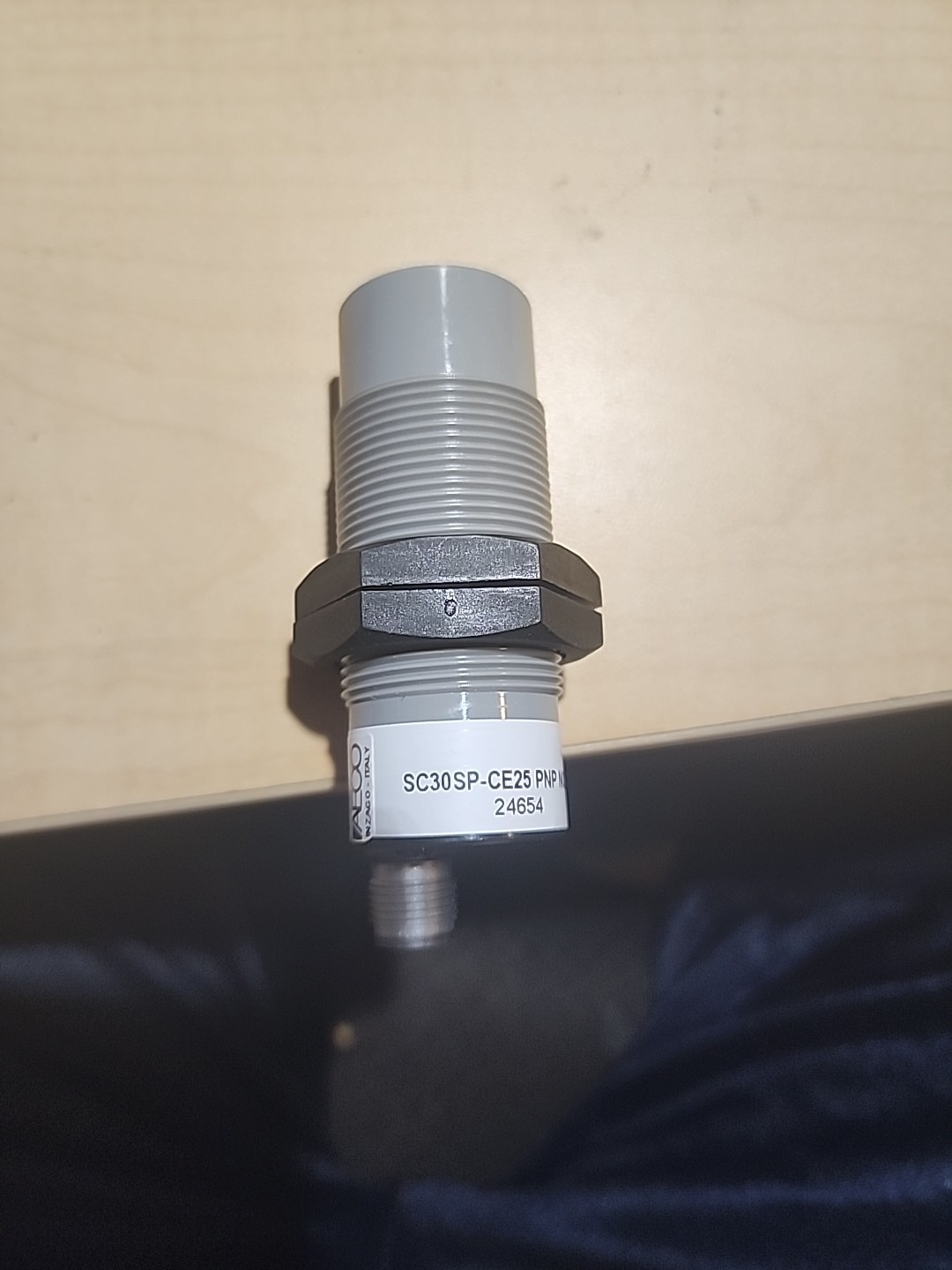 SC30SP-CE25 PNP NO+NC, Capacitive sensor
