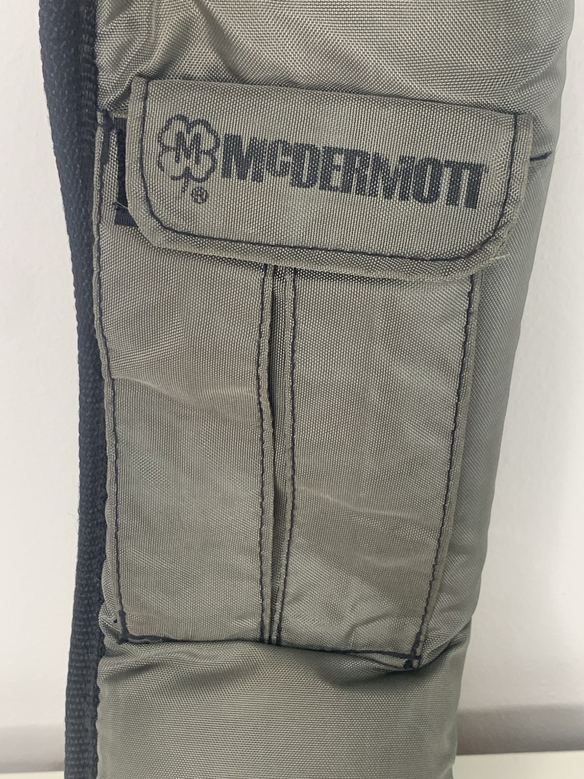 McDermott Hard Pool Cue Case