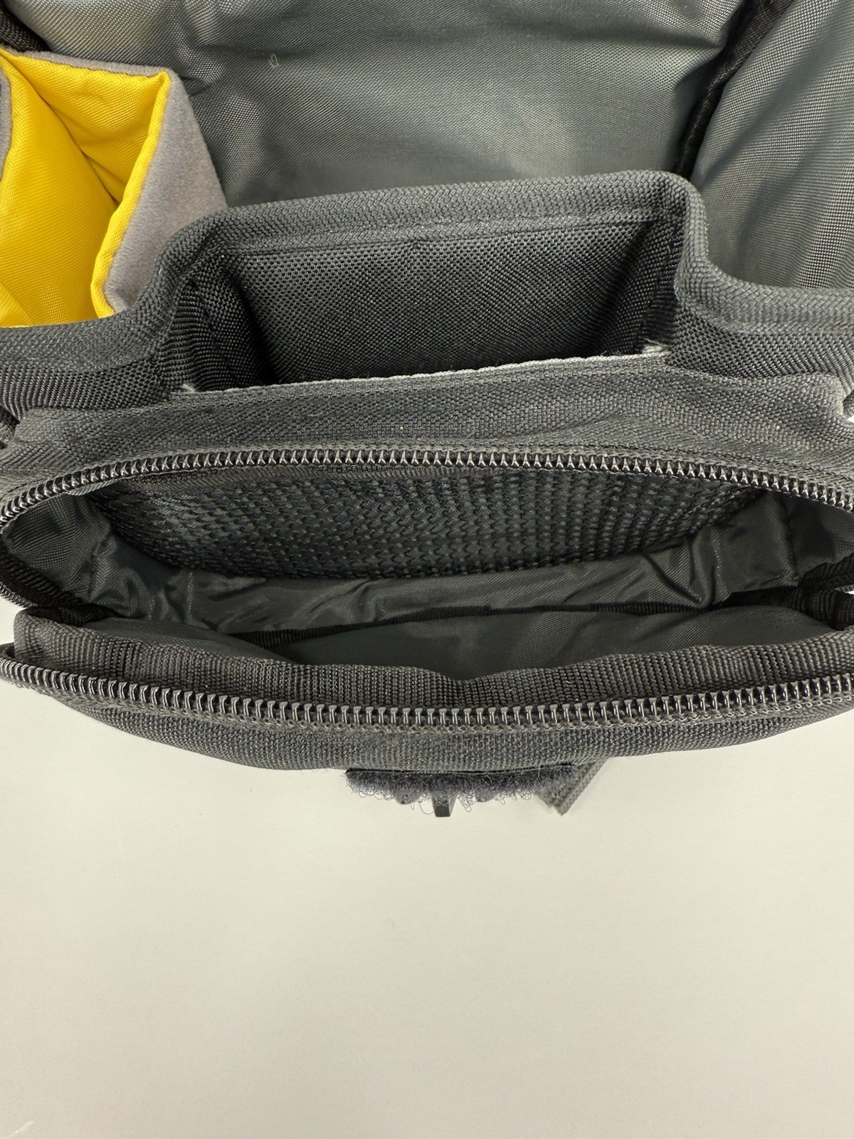 Case Logic Black SLR Camera Bag EUC