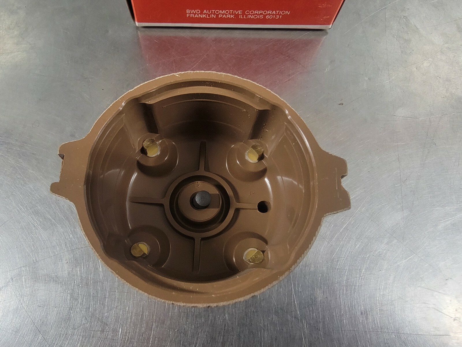BORGWARNER DISTRIBUTOR CAP C605 t283