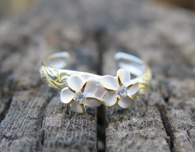 Hawaiian Sterling Double Plumeria Silver Gold Details Scrolling Toe Ring TR1185