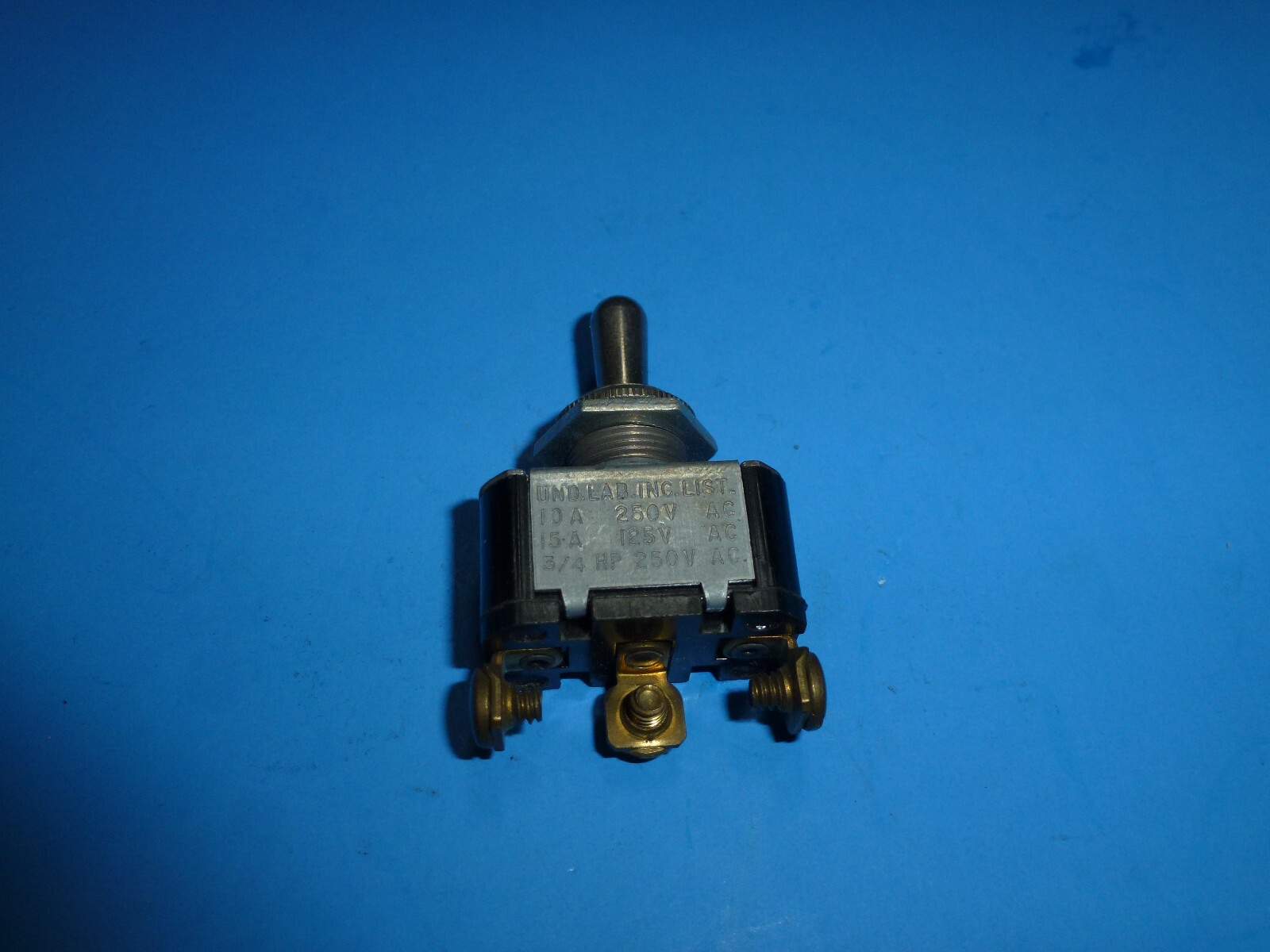Arrow Hart, 82602, New, 3 Position Toggle Switch  FREE SHIPPING, WG1701