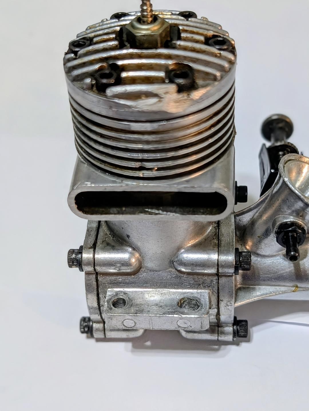 K & B 35 SERIES 75 CONTROL LINE ENGINE, PRE-OWNED, EXCELLANT COMPRESSION
