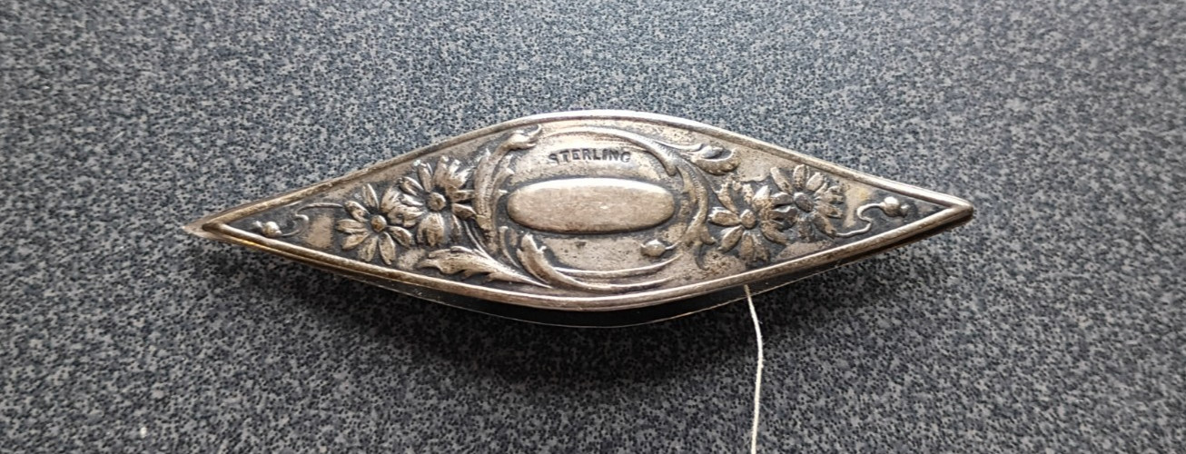 Vintage Sterling Silver Tatting Shuttle Daisies No Monogram