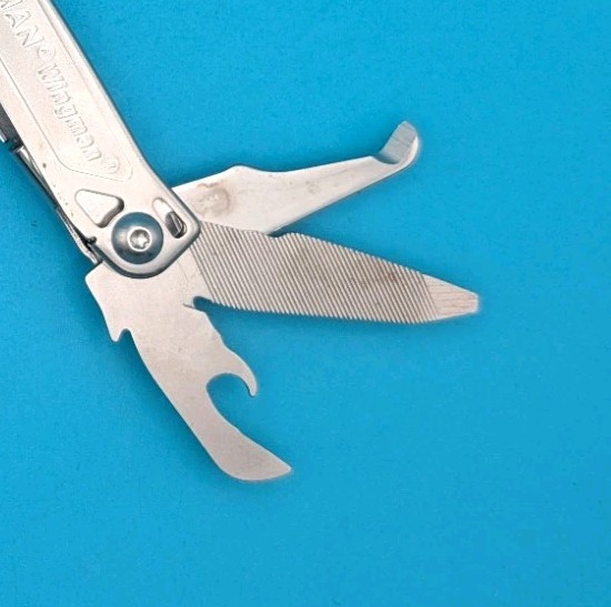 LEATHERMAN WINGMAN MULTI-TOOL! FAST SHIPPING! *FARMER BOY*