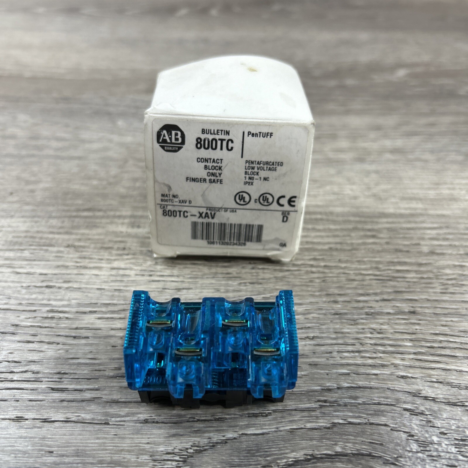 Allen Bradley 800TC-XAV Ser D Contact Block Blue Nos Oem