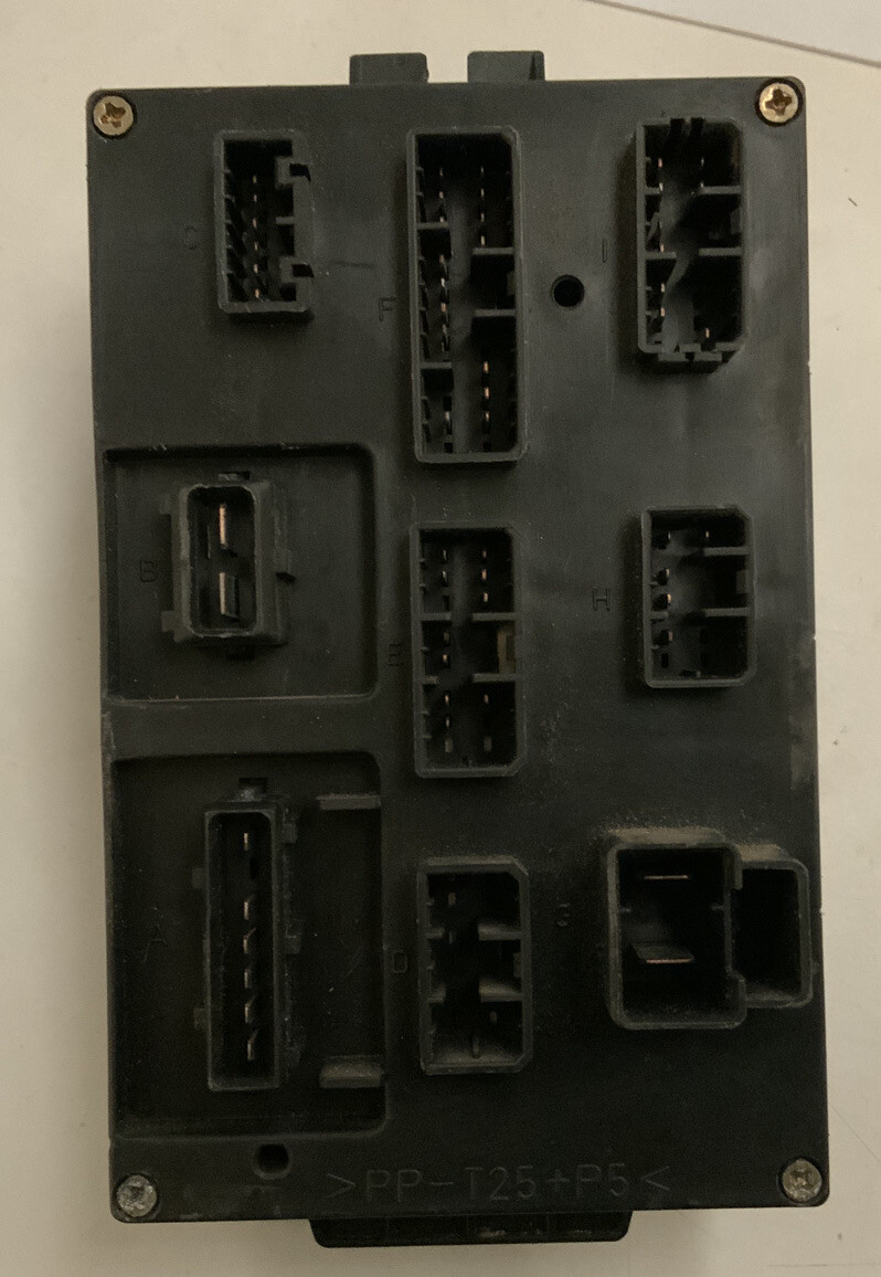 Iveco 75E17 fuse board PP T25 + P5