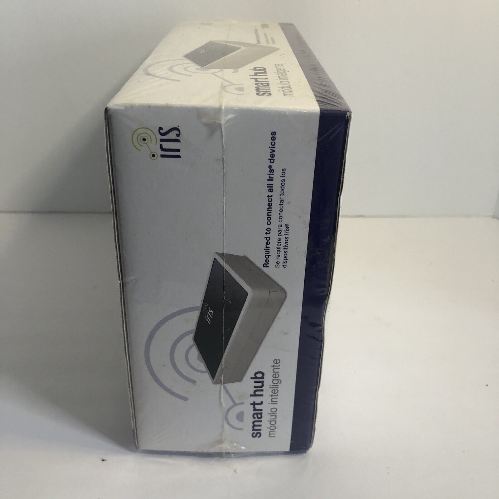 Iris Smart Hub. Includes Power Cord, Ethernet Cord. Factory Sealed