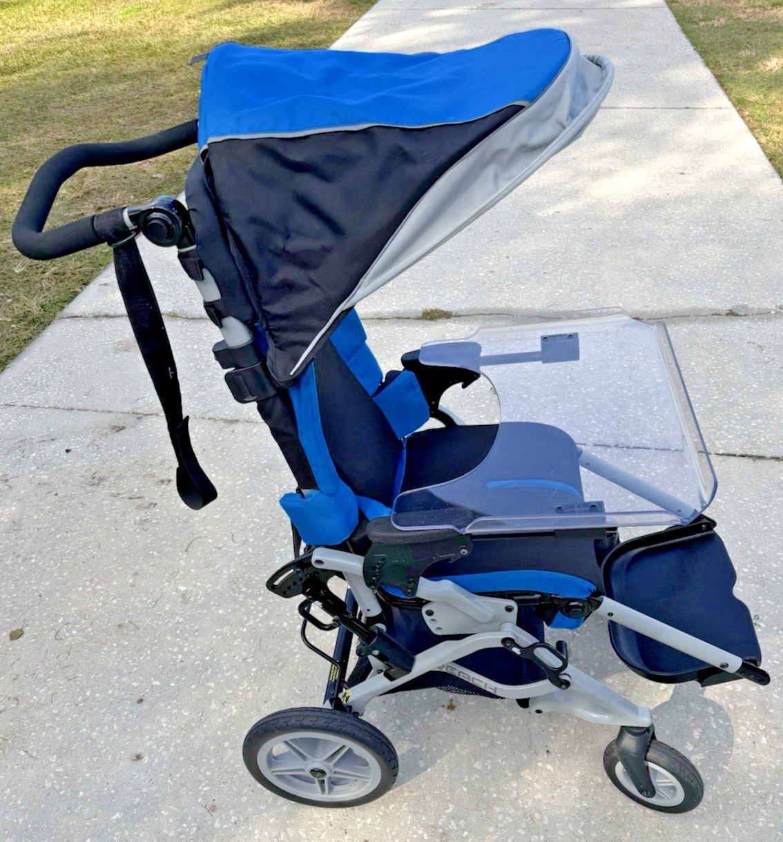 Leggero Reach 16 Bus transit Stroller Special Needs Folding Tilt Wheels convaid?