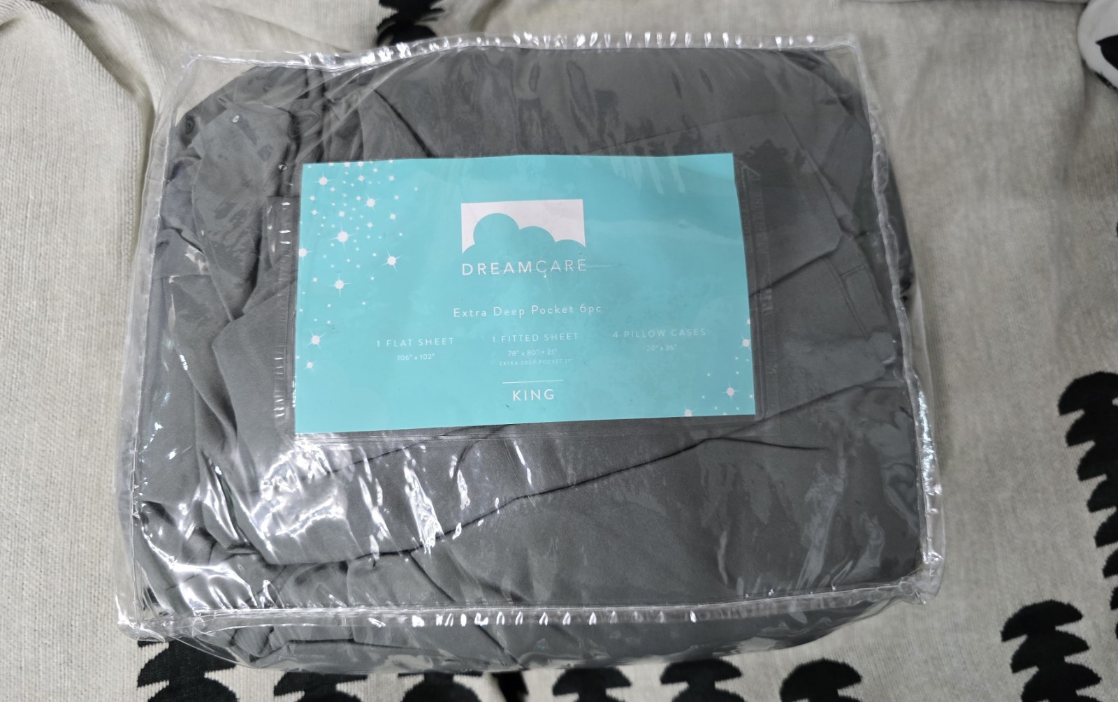 Dream Care King Size Bedsheet & Pillows 4 pcs