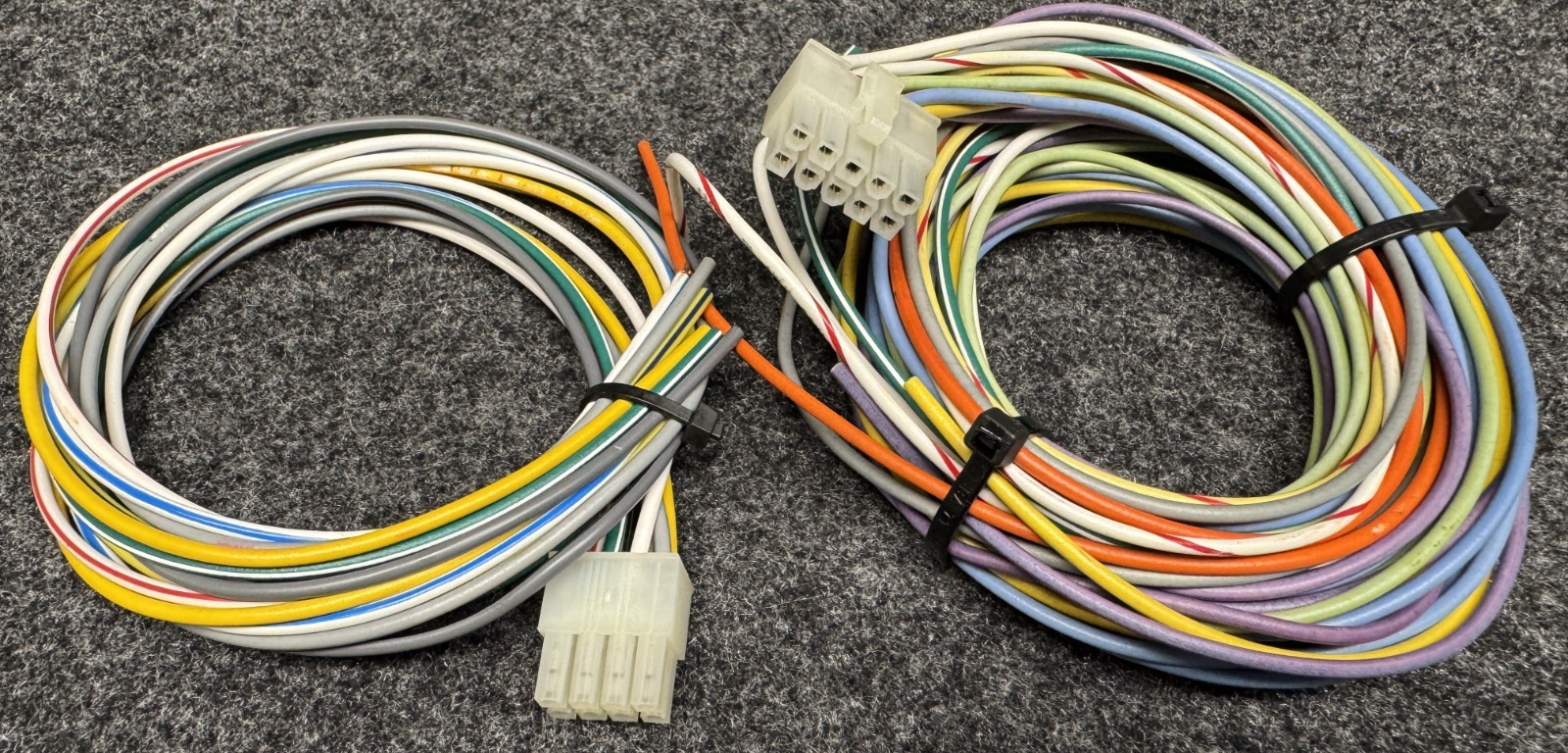 AUTOCOMMAND DESIGNTECH REMOTE START 10 PIN WIRE HARNESS AND 8 PIN WIRE HARNESS.