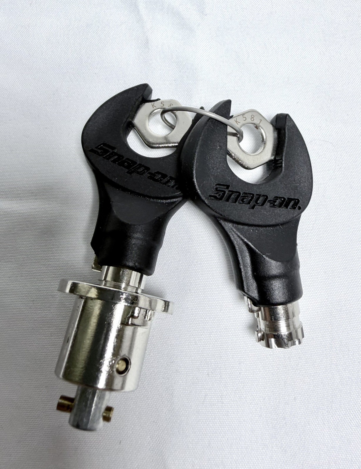 Snap On Flank Drive Lock Cylinder Key Set #K581 - 2 Keys