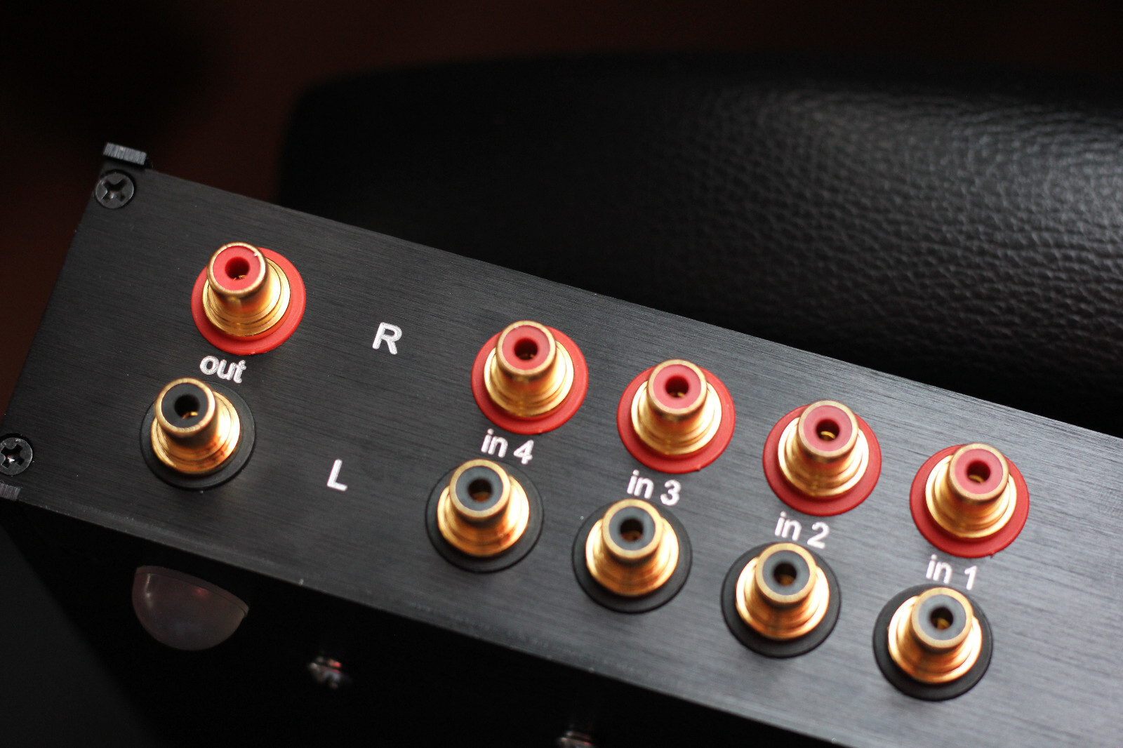 Passive PRECISION preamp. Relay attenuator.