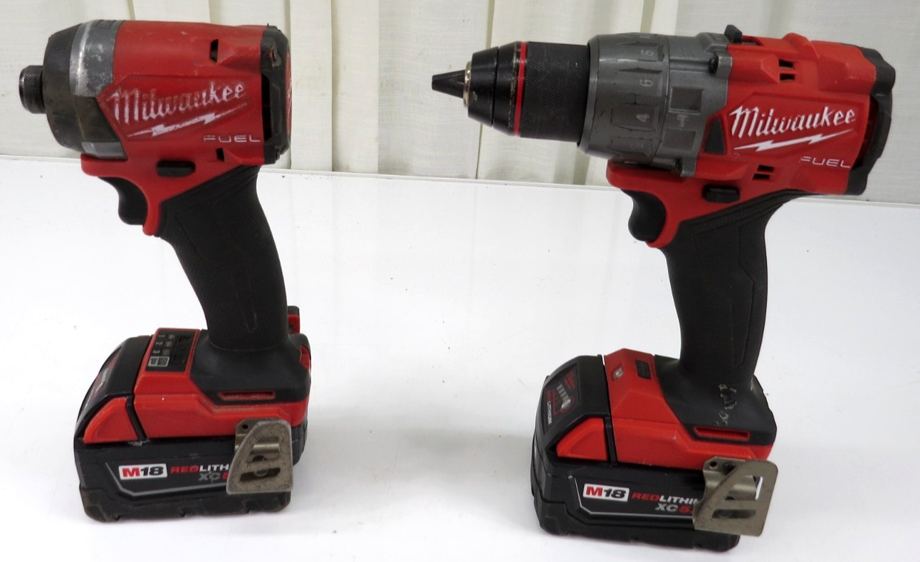 MILWAUKEE 3697-22 18V Brushless 1/2" Hammer Drill & 1/4" Impact Driver W/2x 5Ah