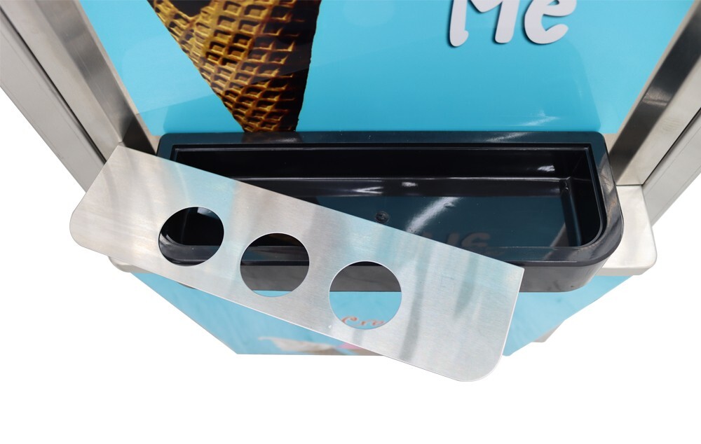3 Flavor Soft Ice Cream Maker 110V Movable Large Capacity Hardness Adjustable