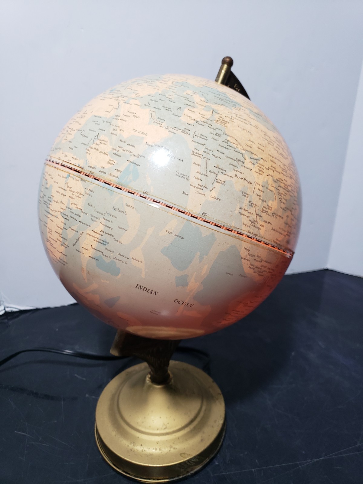 Vintage Fucashun Lighted Globe Lamp Touch Light