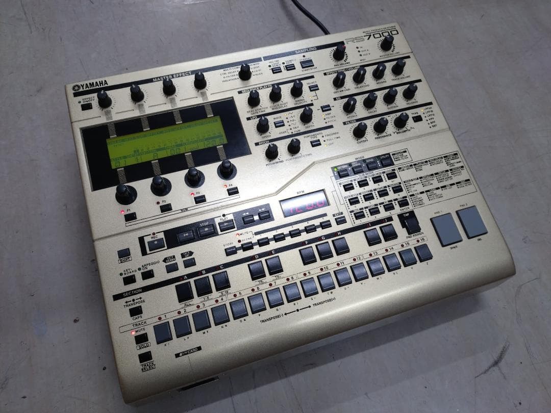 Yamaha RS7000 Music Production Studio Sequencer Sampler Groovebox used JAPAN