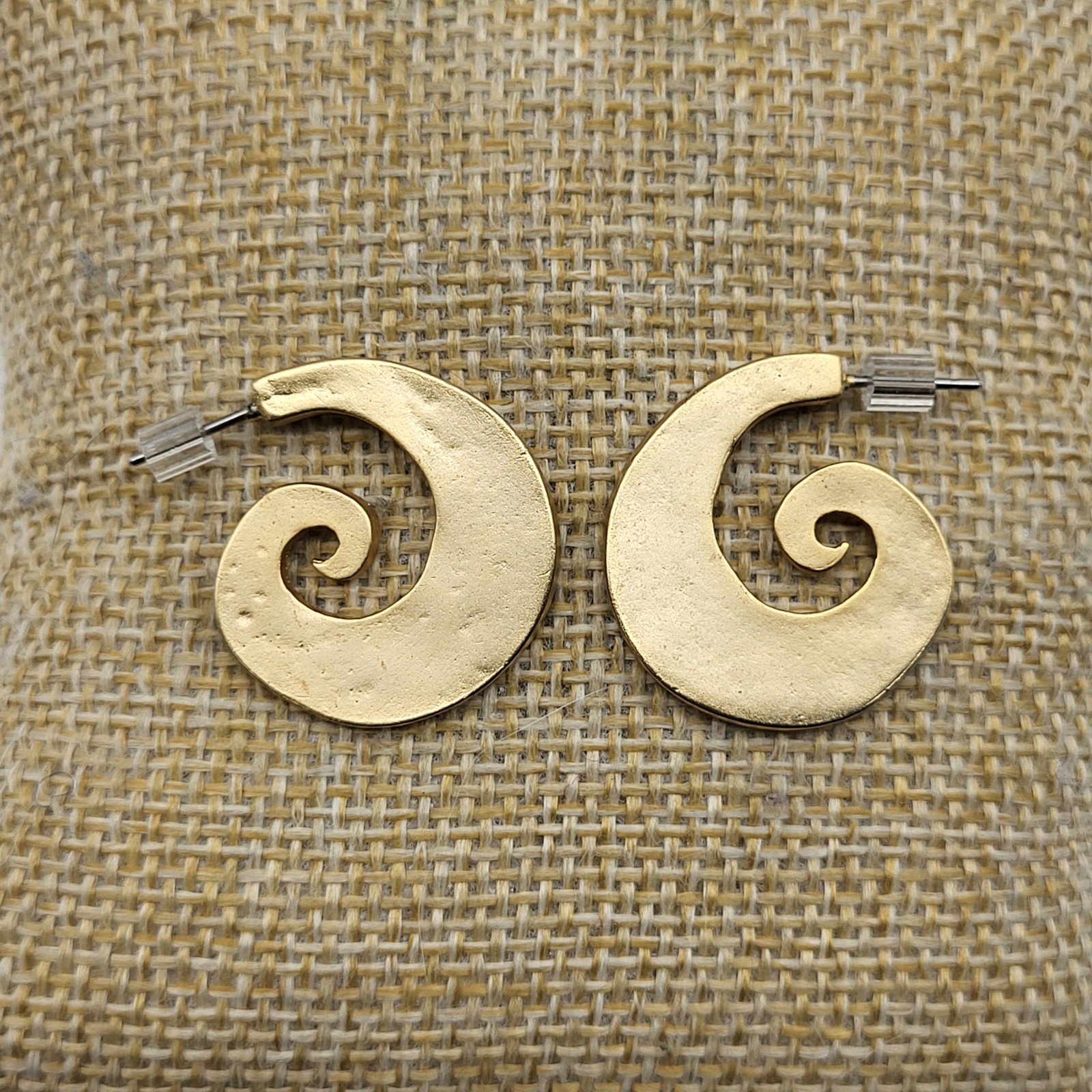 Fab Heavy Gold Plate Matte Spiral swirl hoop earrings pierced modernest sleek