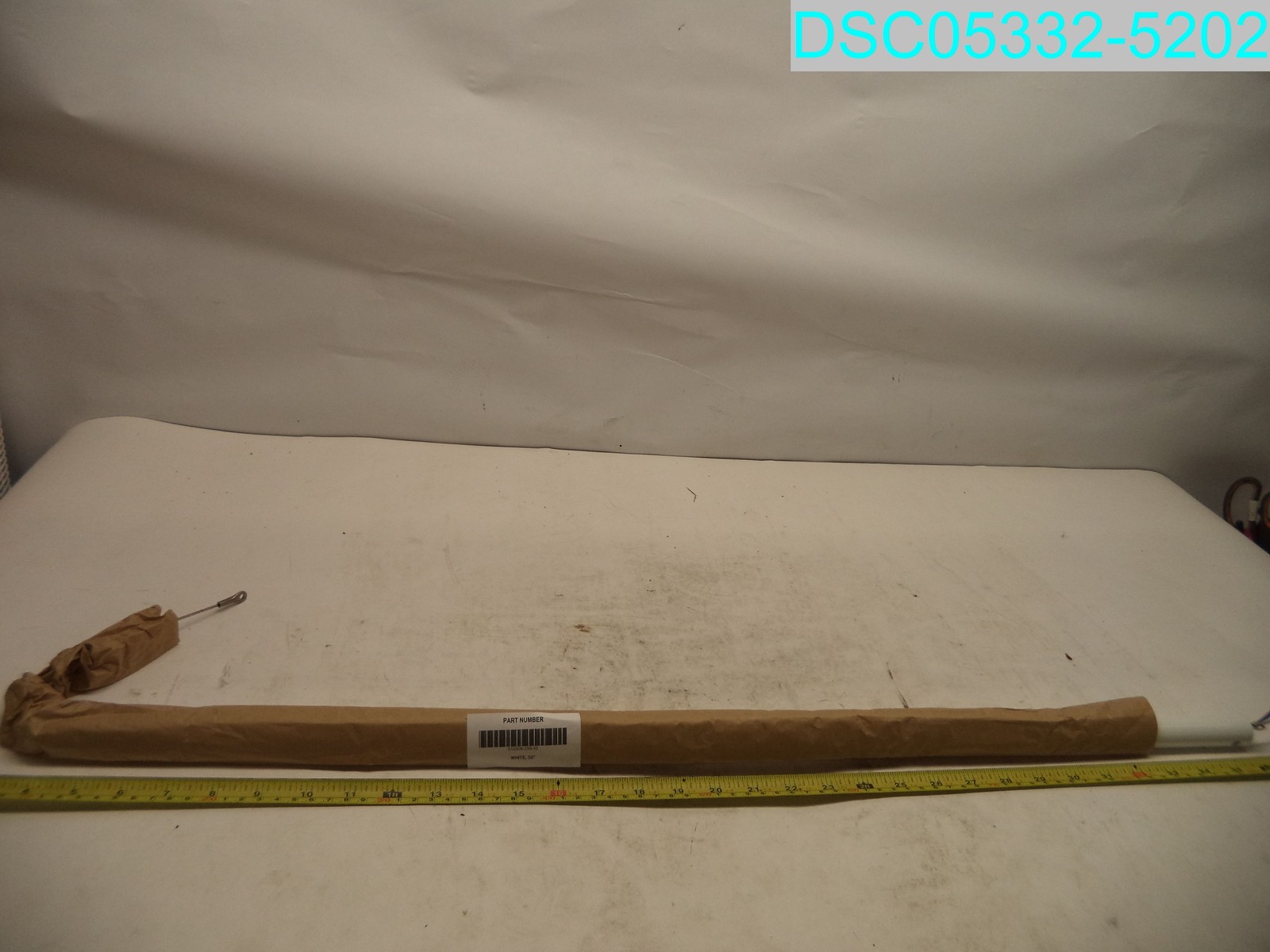 Small Overhead Downtube Assembly (es62/HK4), 32", White 010308-259-32