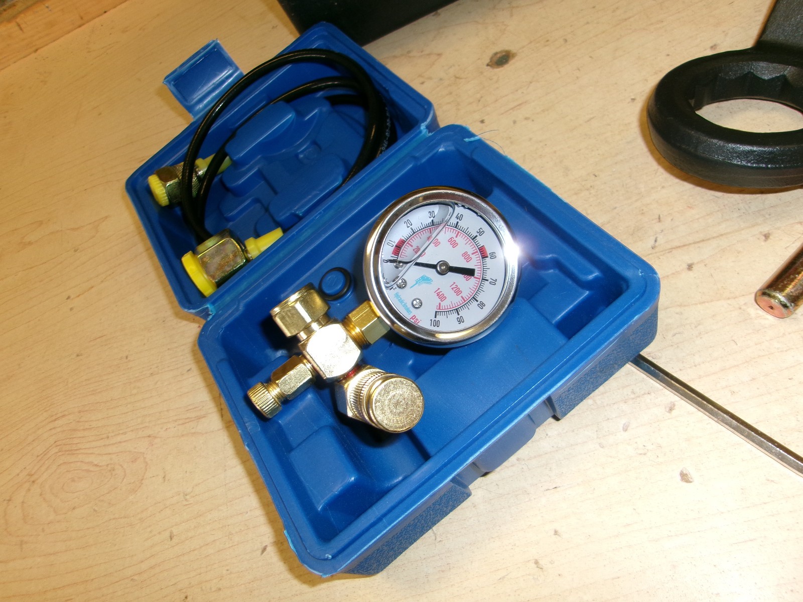 AGT Nitrogen Charging kit with tools
