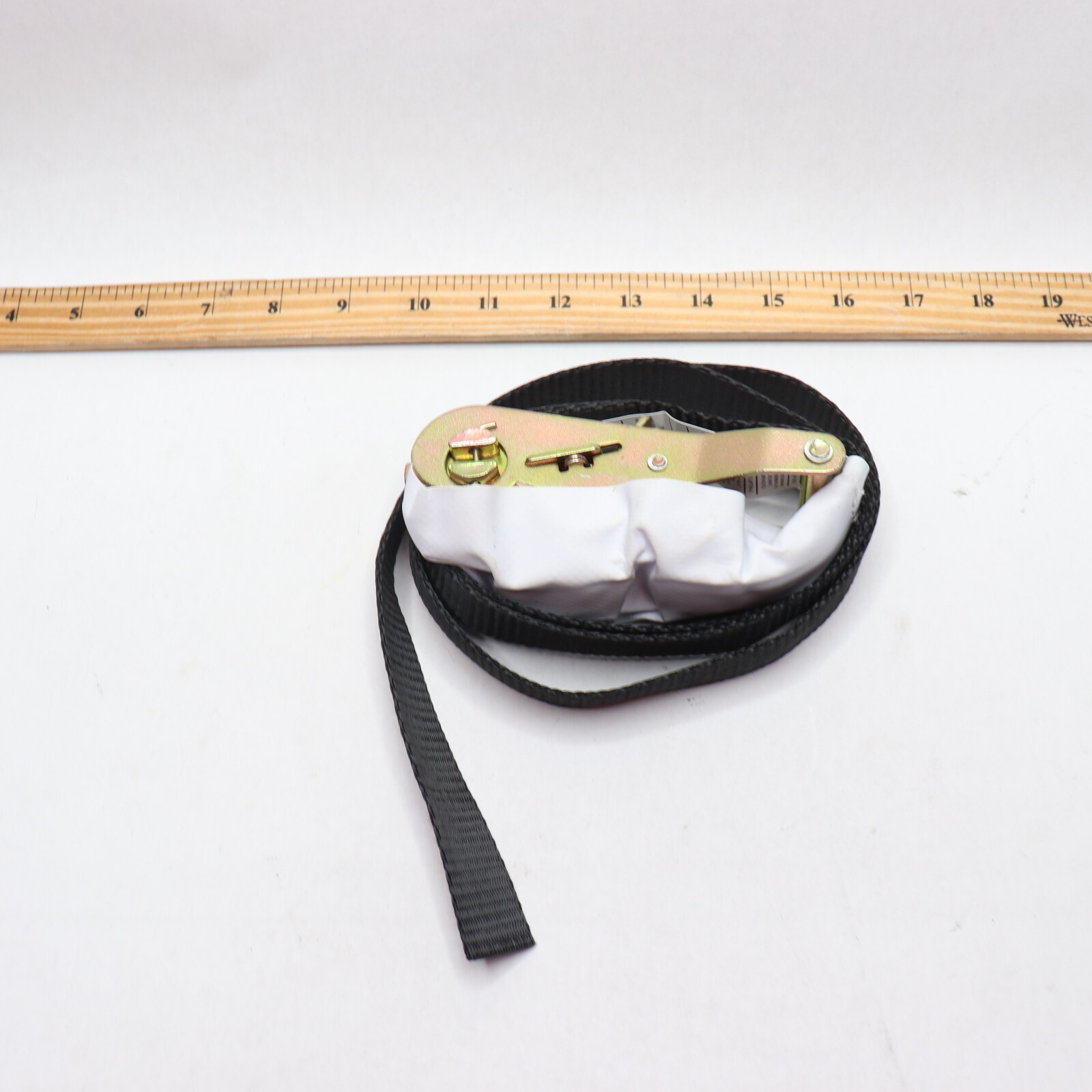 Forester Heavy Duty Ratchet Strap Nylon Black 1,000LBS WWL 1" x 5' FOR0544