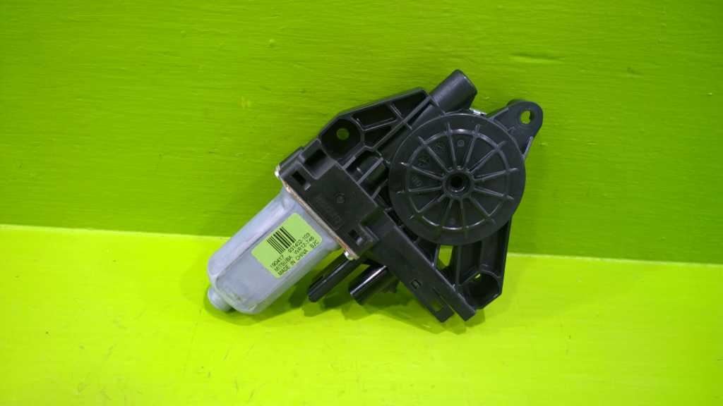 14 15 16 17 18 19 20 21 CHEROKEE 2.4L DRIVER LEFT REAR WINDOW MOTOR OEM 2415-70