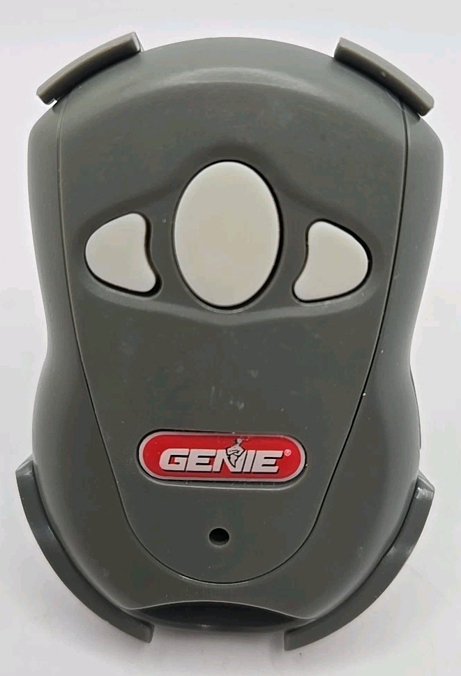 Genie GICT390 3-Button Garage Door Opener Remote w/ Visor Clip Caddy Holder S5