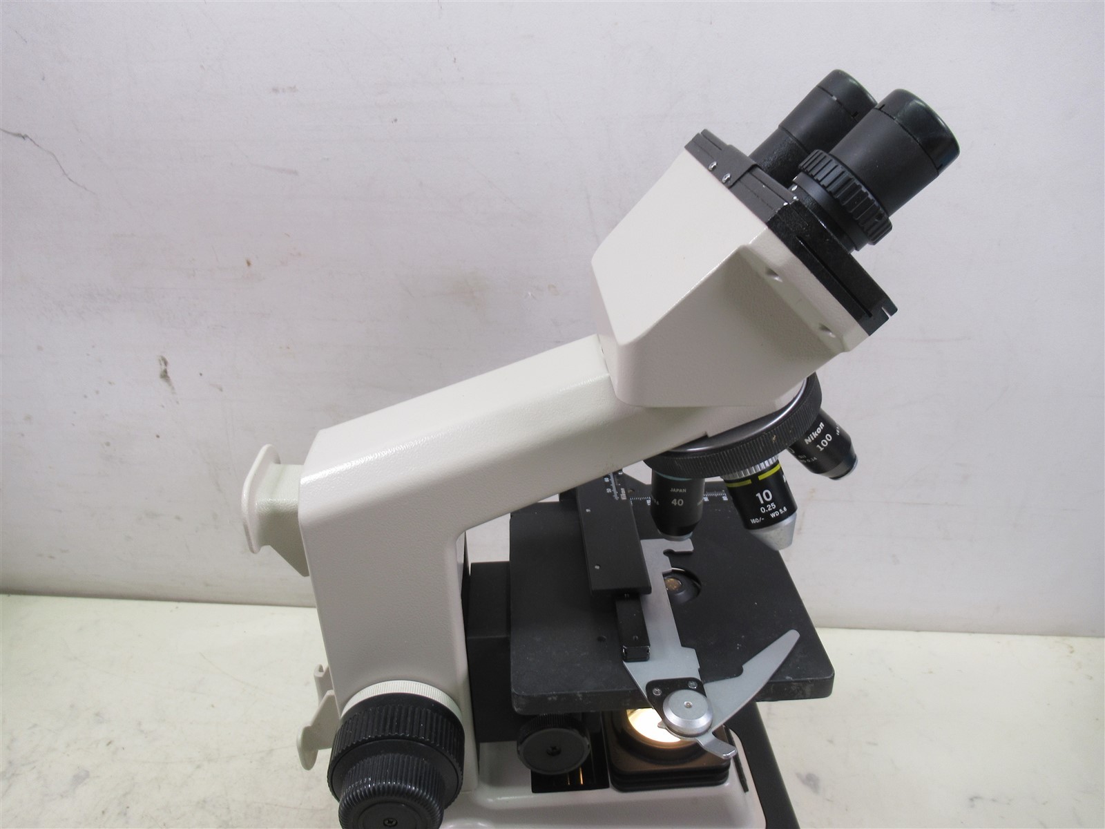Nikon Alphaphot 2 YS2 Binocular Microscope 4 Objectives 2 Eyepieces Lab Medical