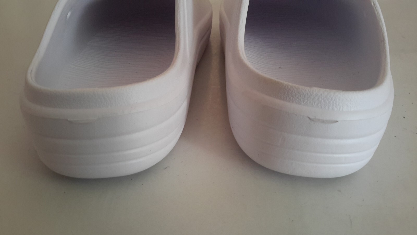 Hello Soho Women Size M7/8 White Rubber Clogs Pre-owned