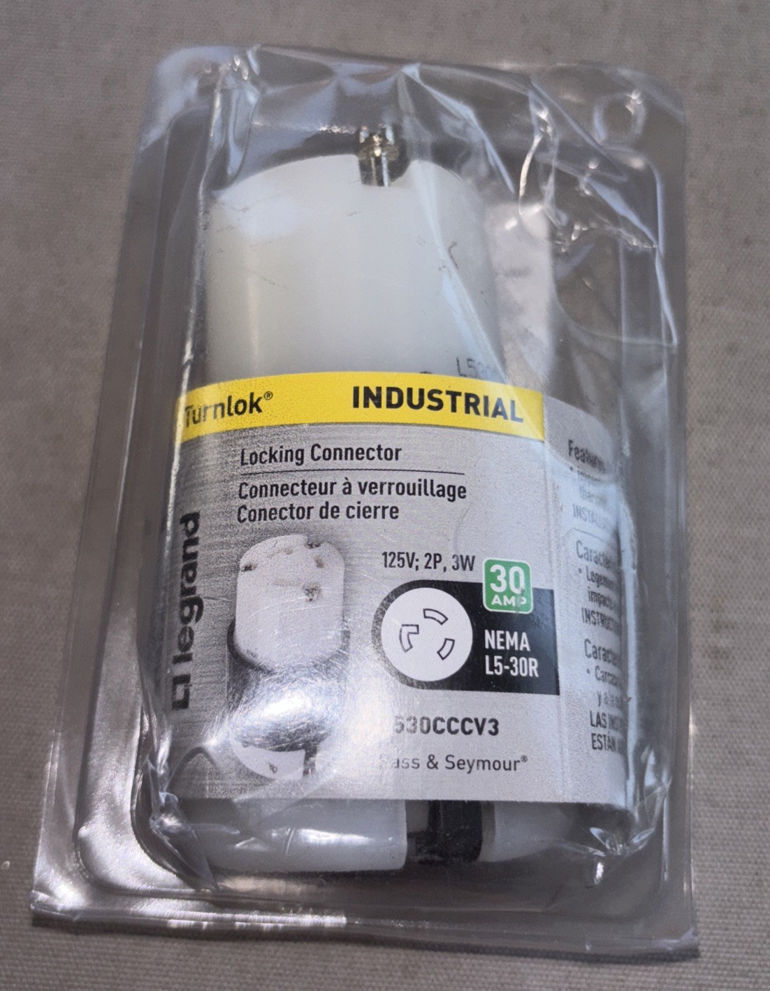 Legrand L530CCCV3 30A 125V Locking Connector NEMA L5-30R Industrial Grade