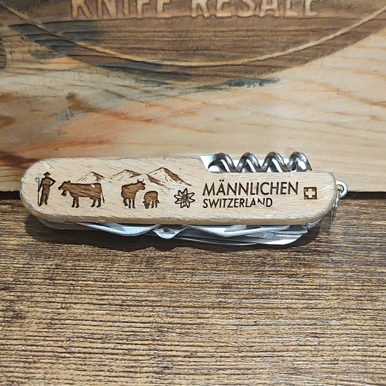 Männlichen Switzerland 15-in-1 Wood Handle Multi-Tool Knife Saw Scissors 2.5in