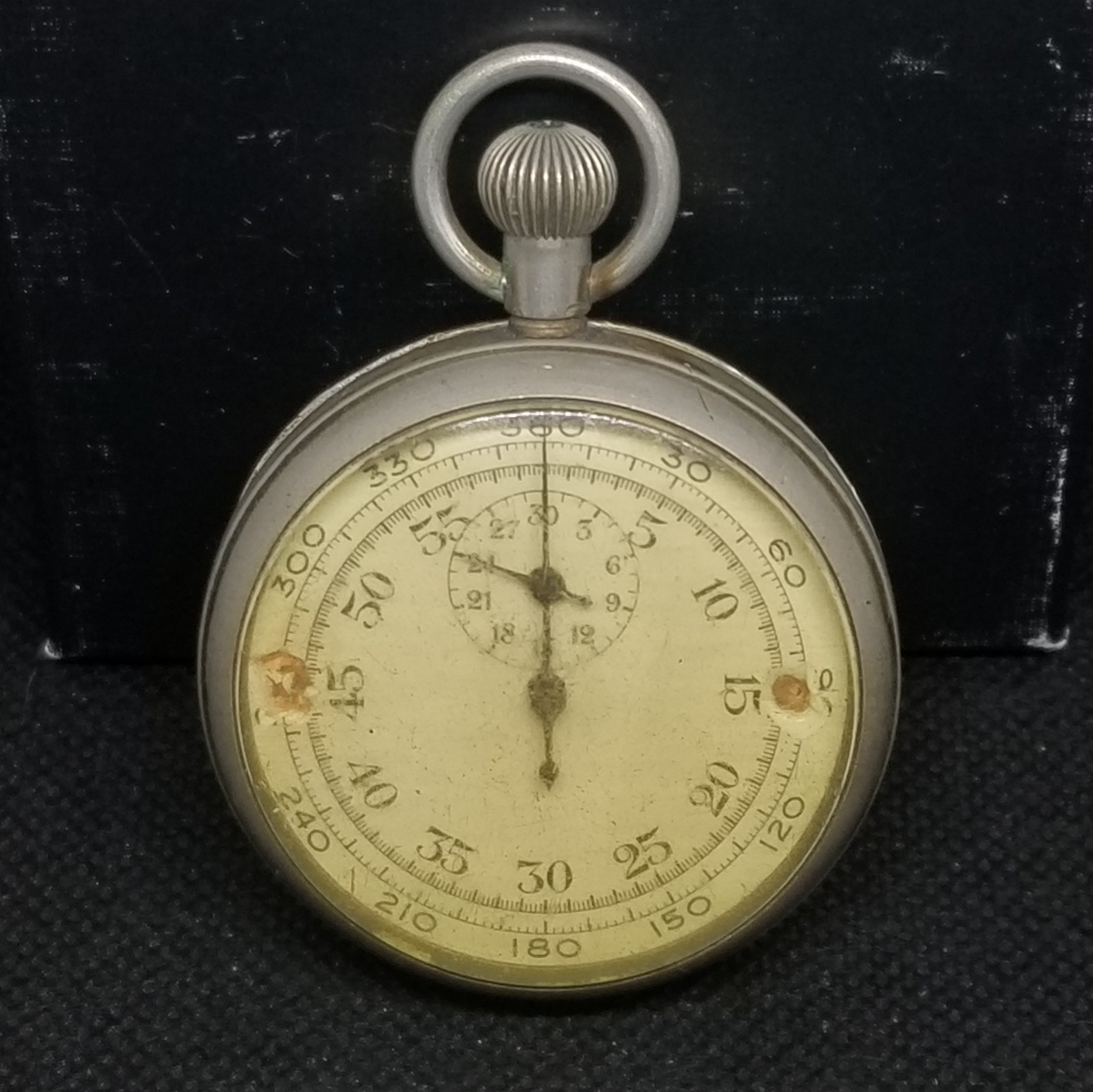 J0279 Military Issued WW2 Stop Watch A.M. 6B/221, Not Working.