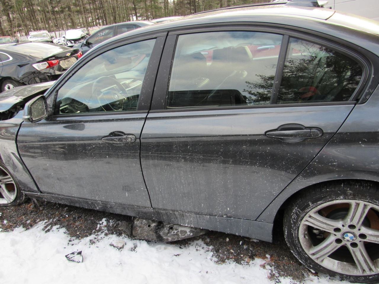 328I 2015 Glove Box 1023210