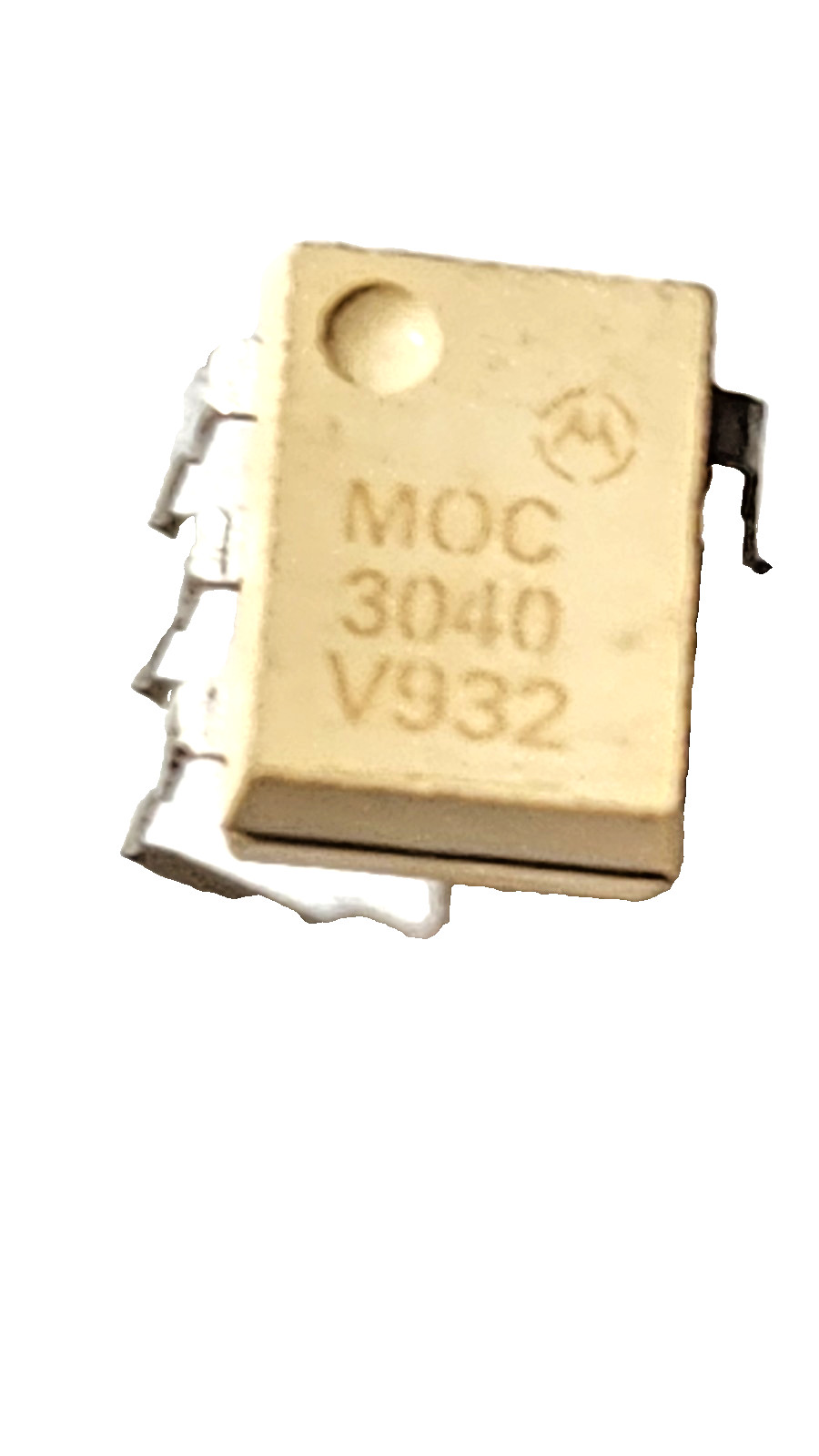 MOTOROLA IC MOC3040 DIP 8  USED IN VARIOUS APPLICATIONS