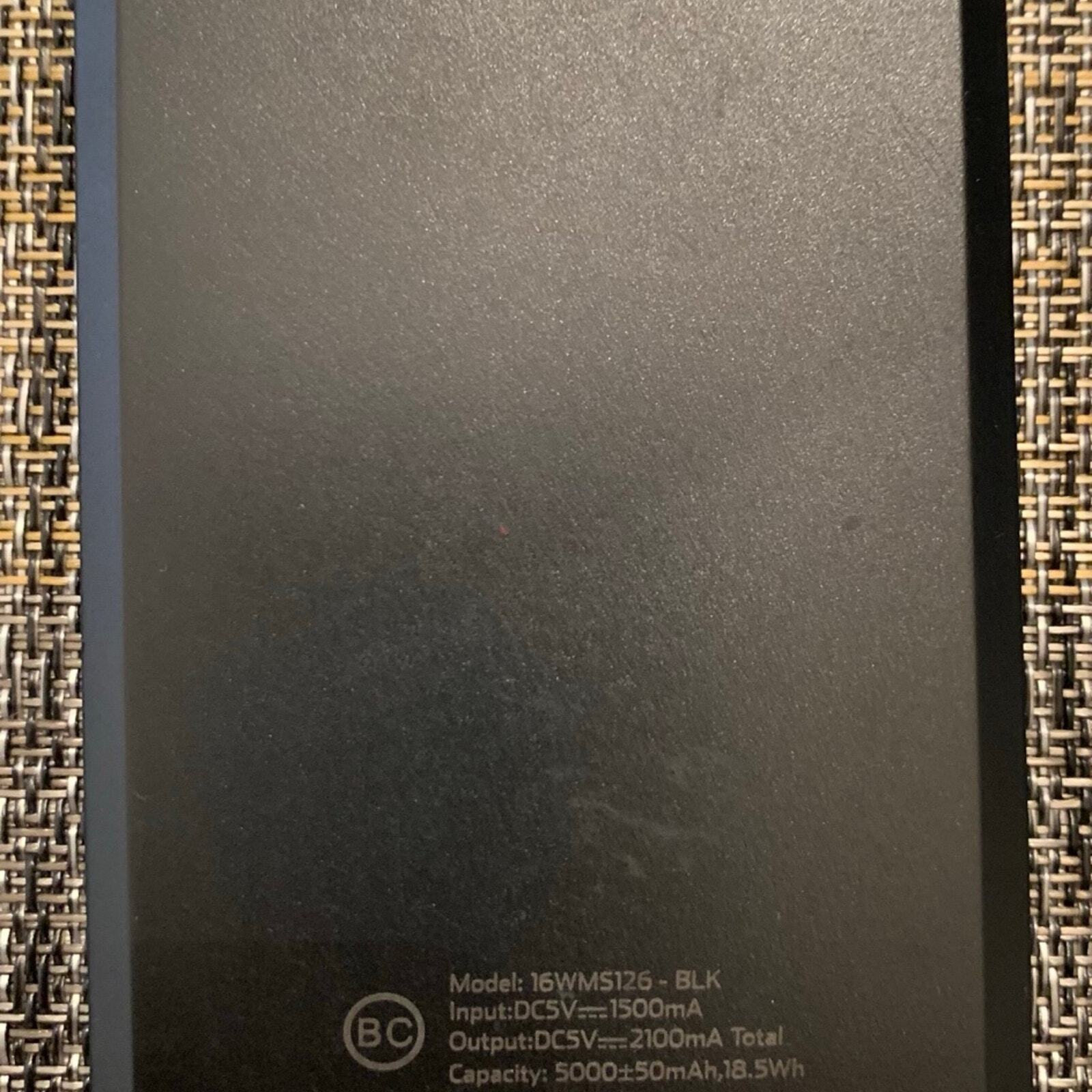 USB battery backup for up to 2 USB devices