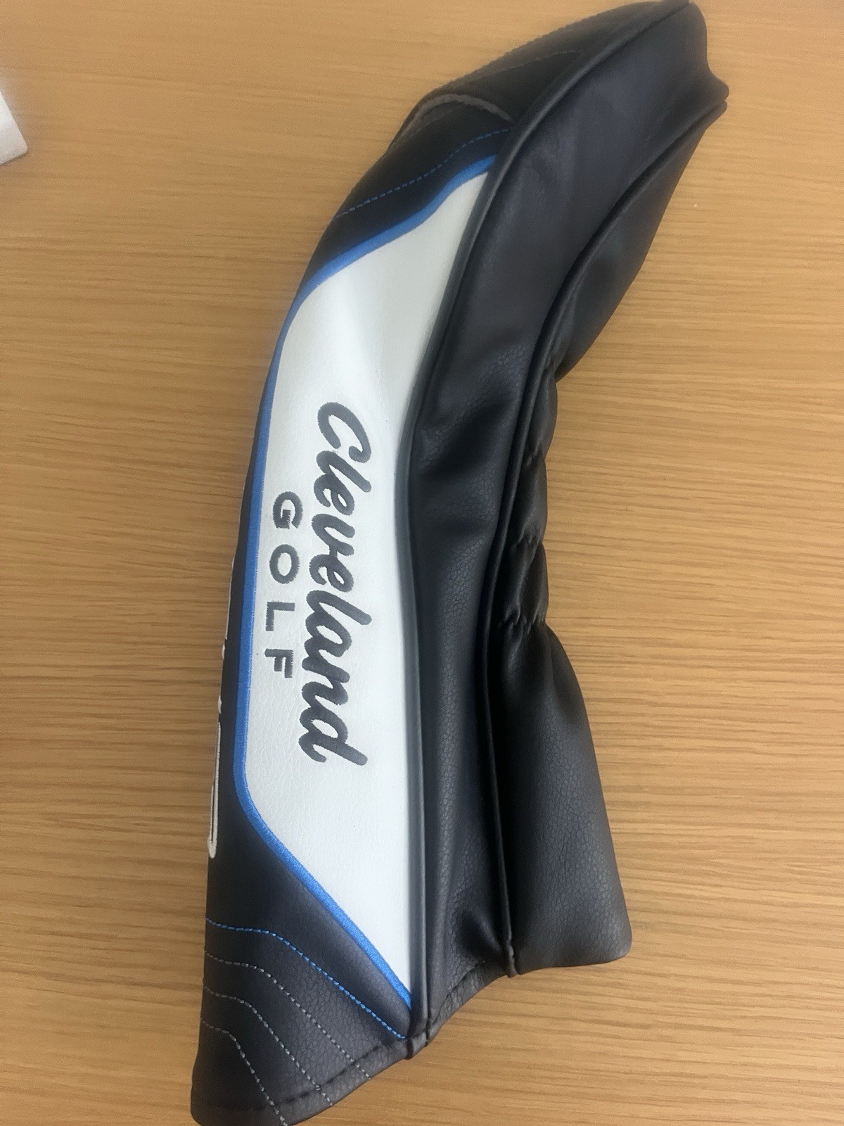 CLEVELAND LAUNCHER DRIVER HEADCOVER