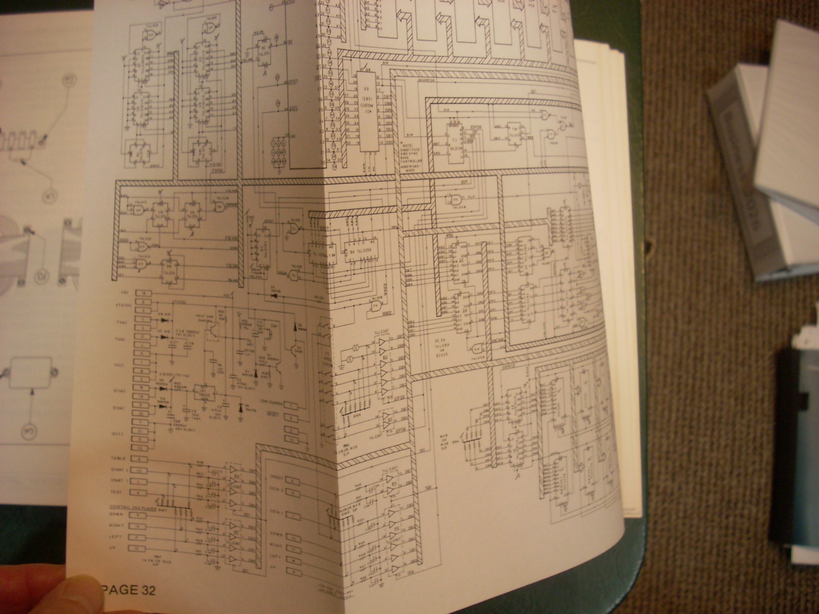 Midway PAC-MAN Operating Manual with schematics 60 pages Excellent condition