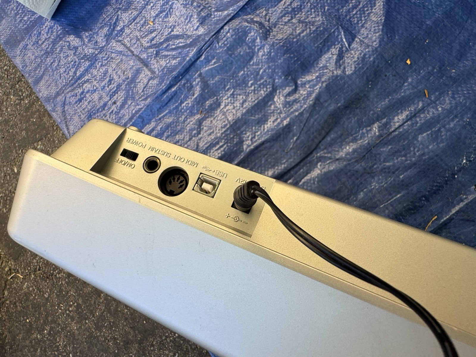 M-Audio Keystation 61es 61-Key MIDI Keyboard Controller USB/MIDI Pitch/Mod