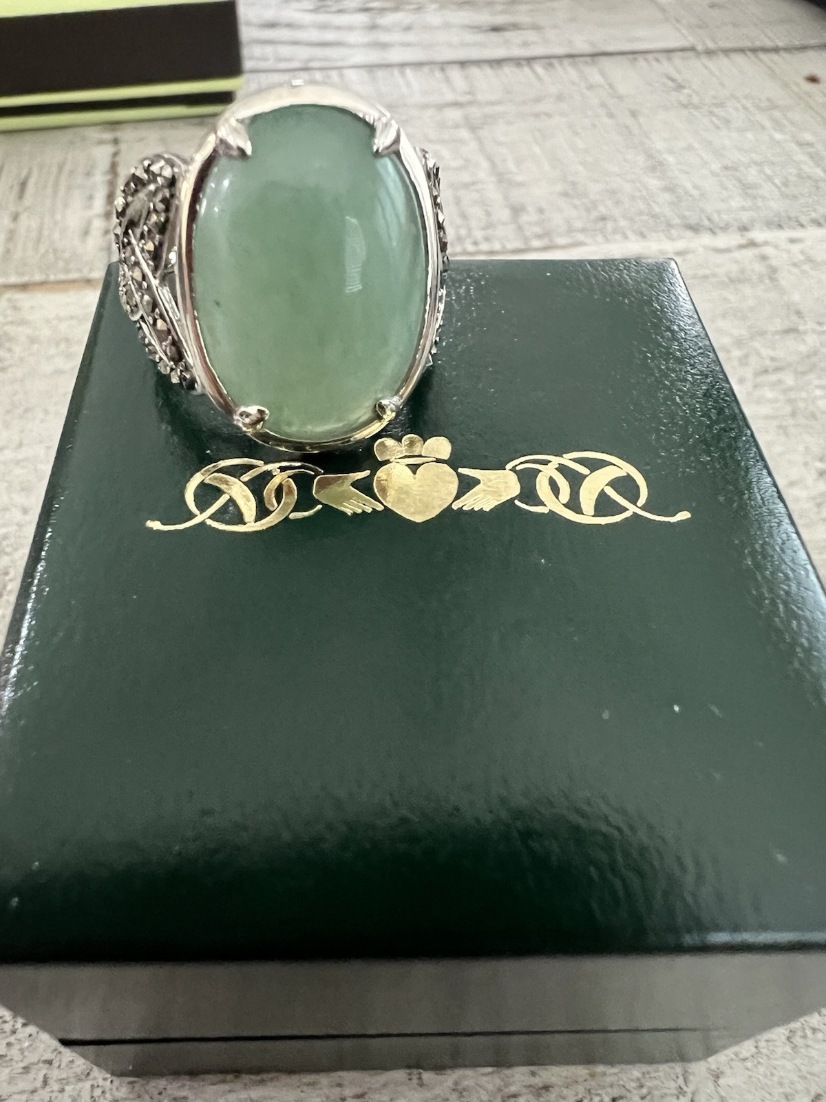 Solvar Sterling Silver -  Green Aventurine & Marcasite Ring Sz 8.25 W/box #5270