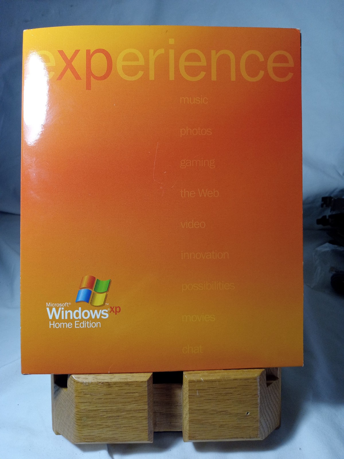 Microsoft Windows XP Home Edition PC Software 2002 CD Manual With Product Key