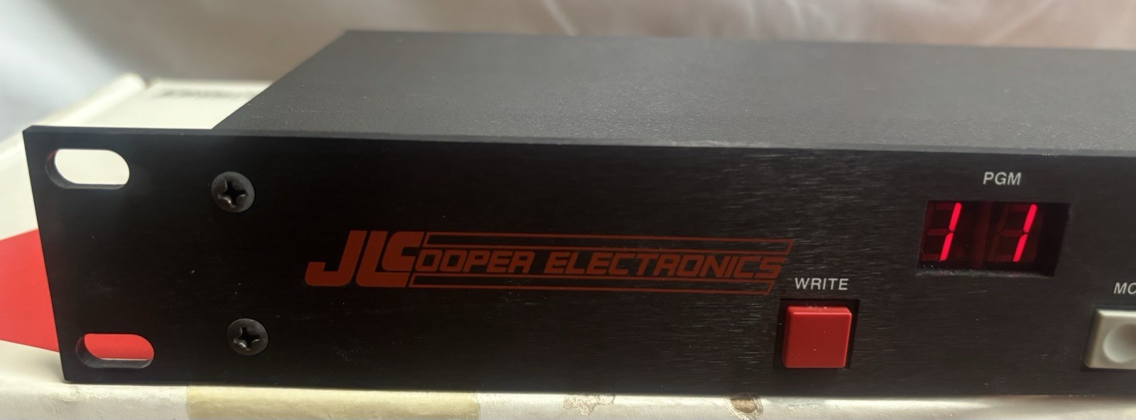 JL Cooper MSB Plus REV2 MIDI PATCH BAY - excellent condition