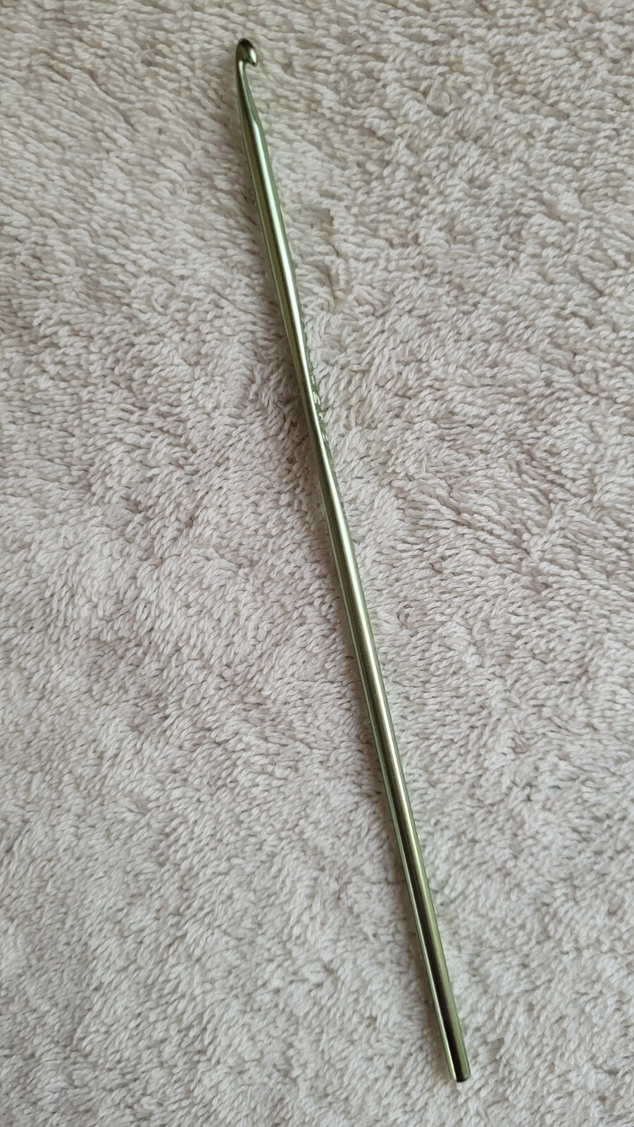 Vintage Hero Crochet Hook Made In Germany Size E Metal Green