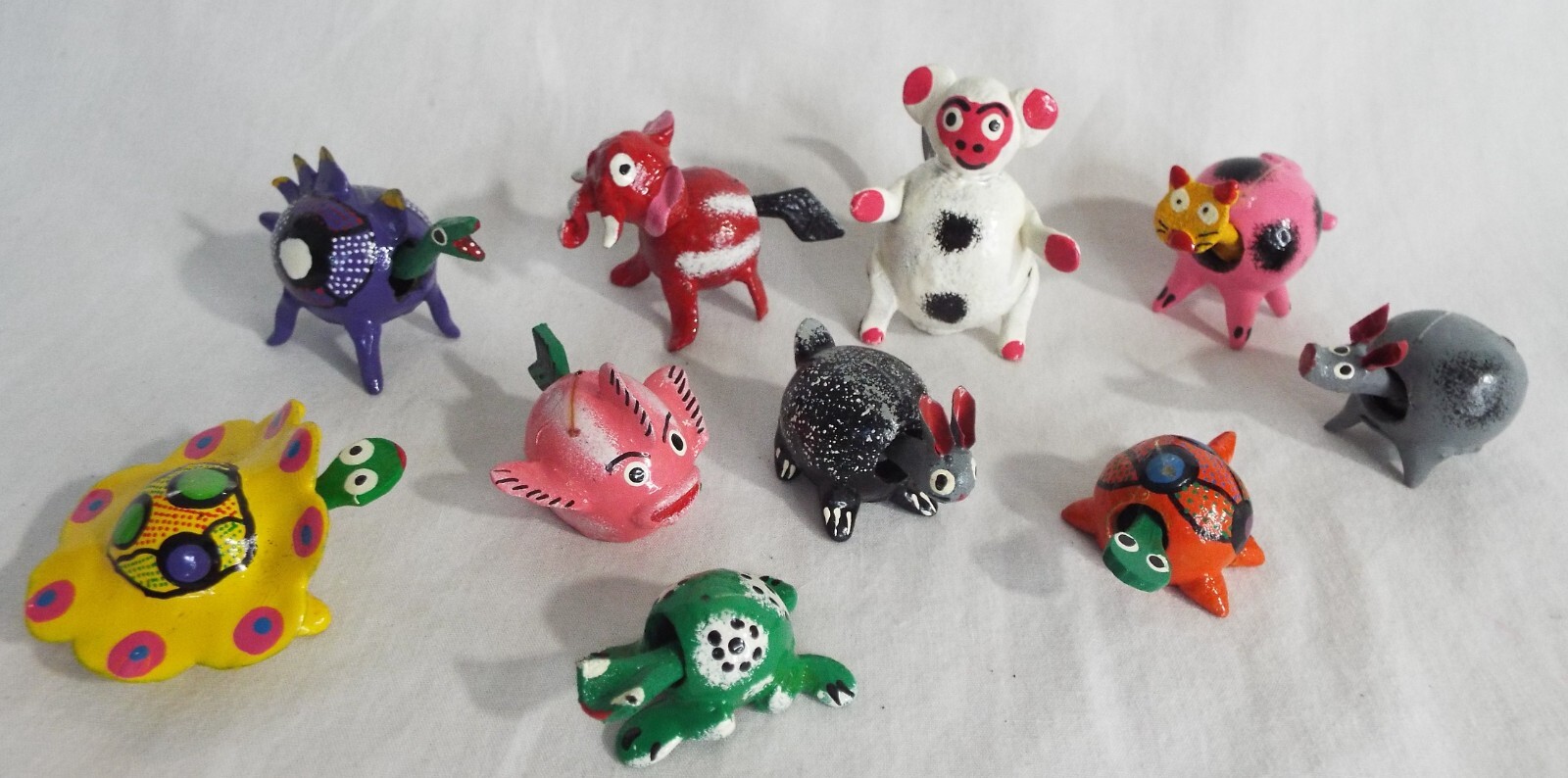 Lot of 10 Assorted Bobble Head Various Animals Dog Cat Turtle Fish Reptile Bunny